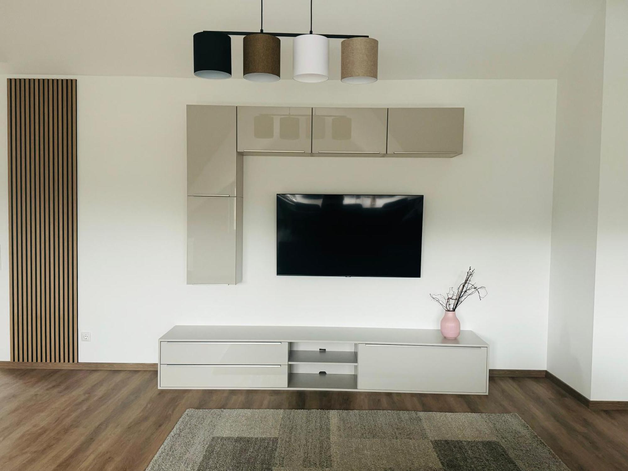 Appartement Wunderschoene Moderne Mit 2 Schlafzimmern *