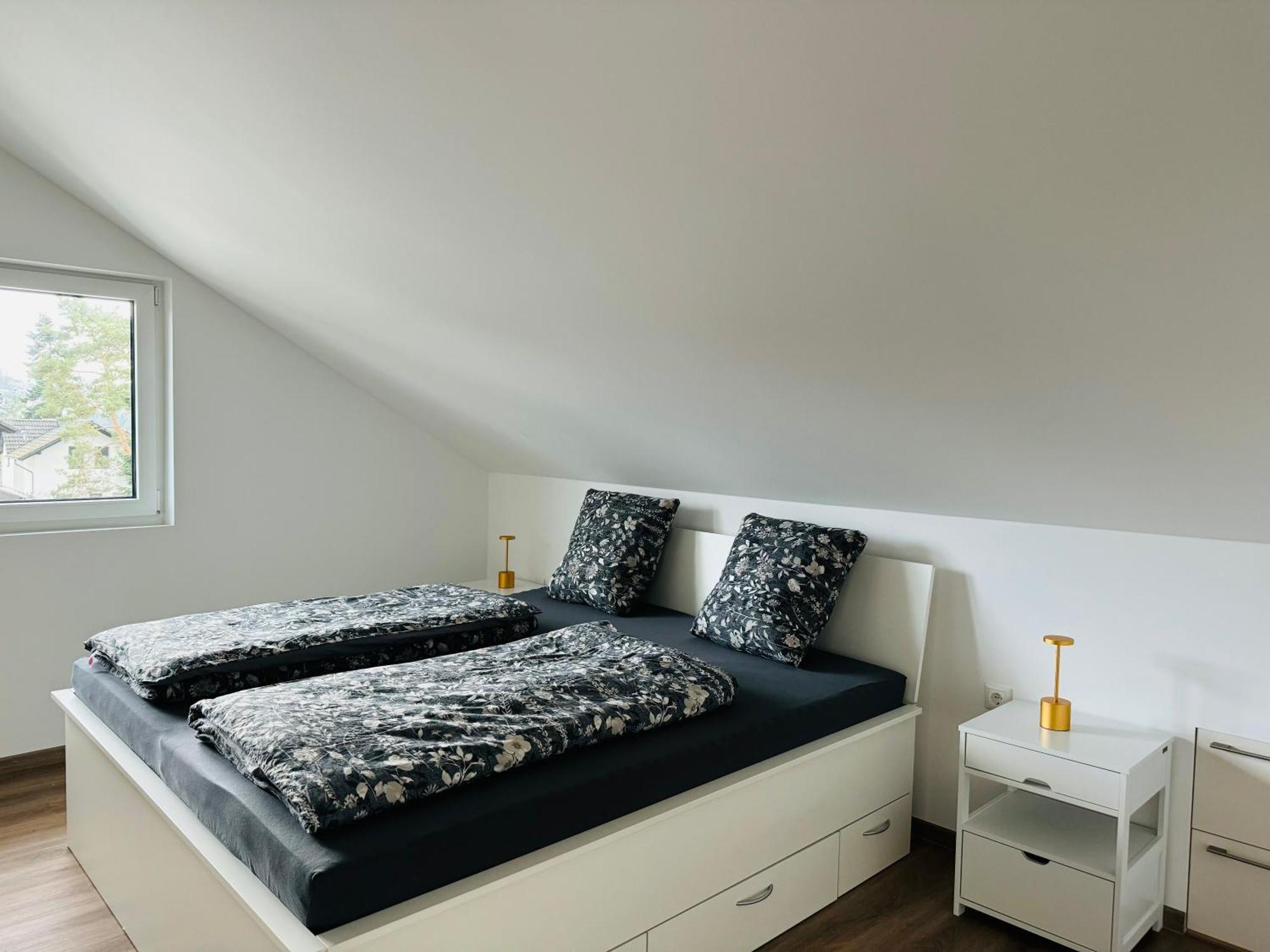 Wunderschoene Moderne Mit 2 Schlafzimmern Apartment Braunfels